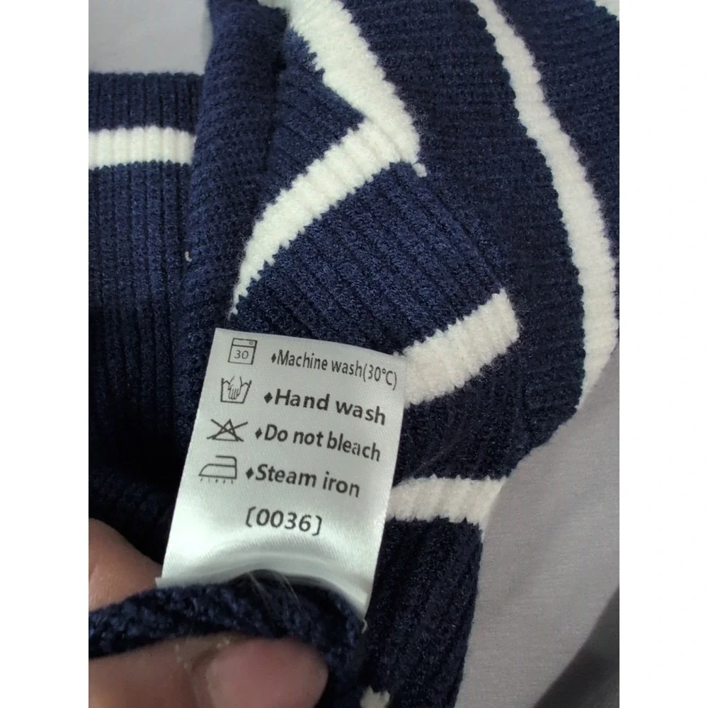 Merokeety striped pullover